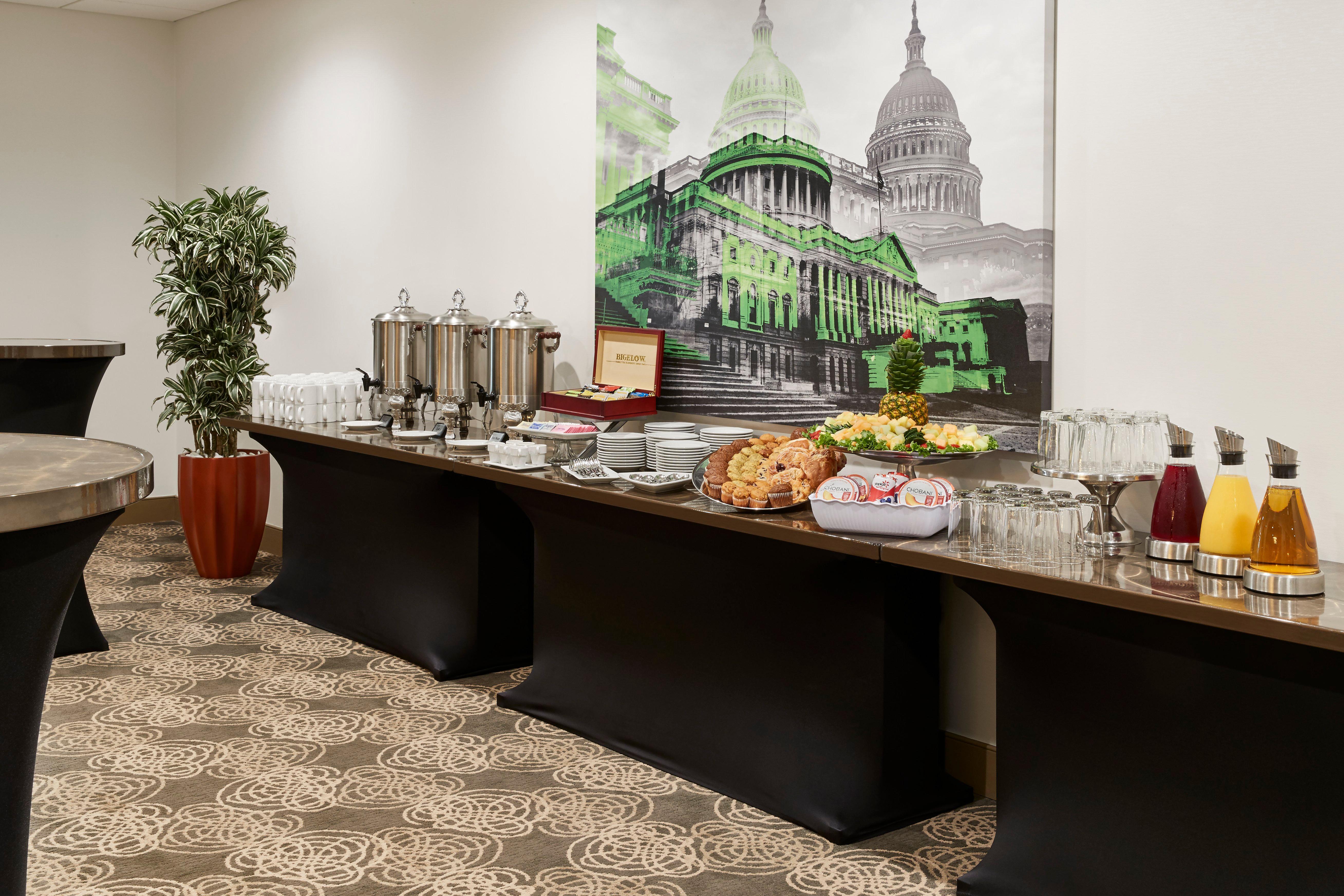 Holiday Inn Alexandria At Carlyle By Ihg Екстер'єр фото